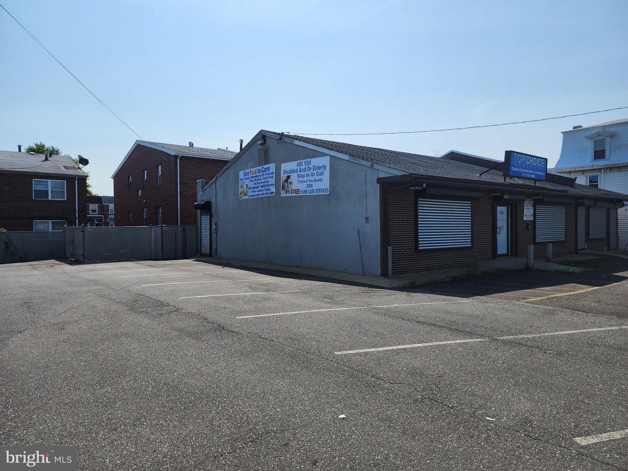 8725 Frankford Ave