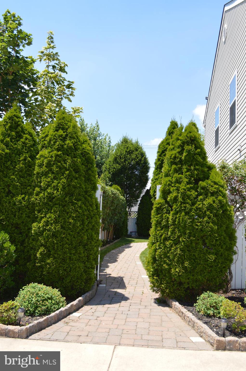 1318-22 S LAWRENCE ST