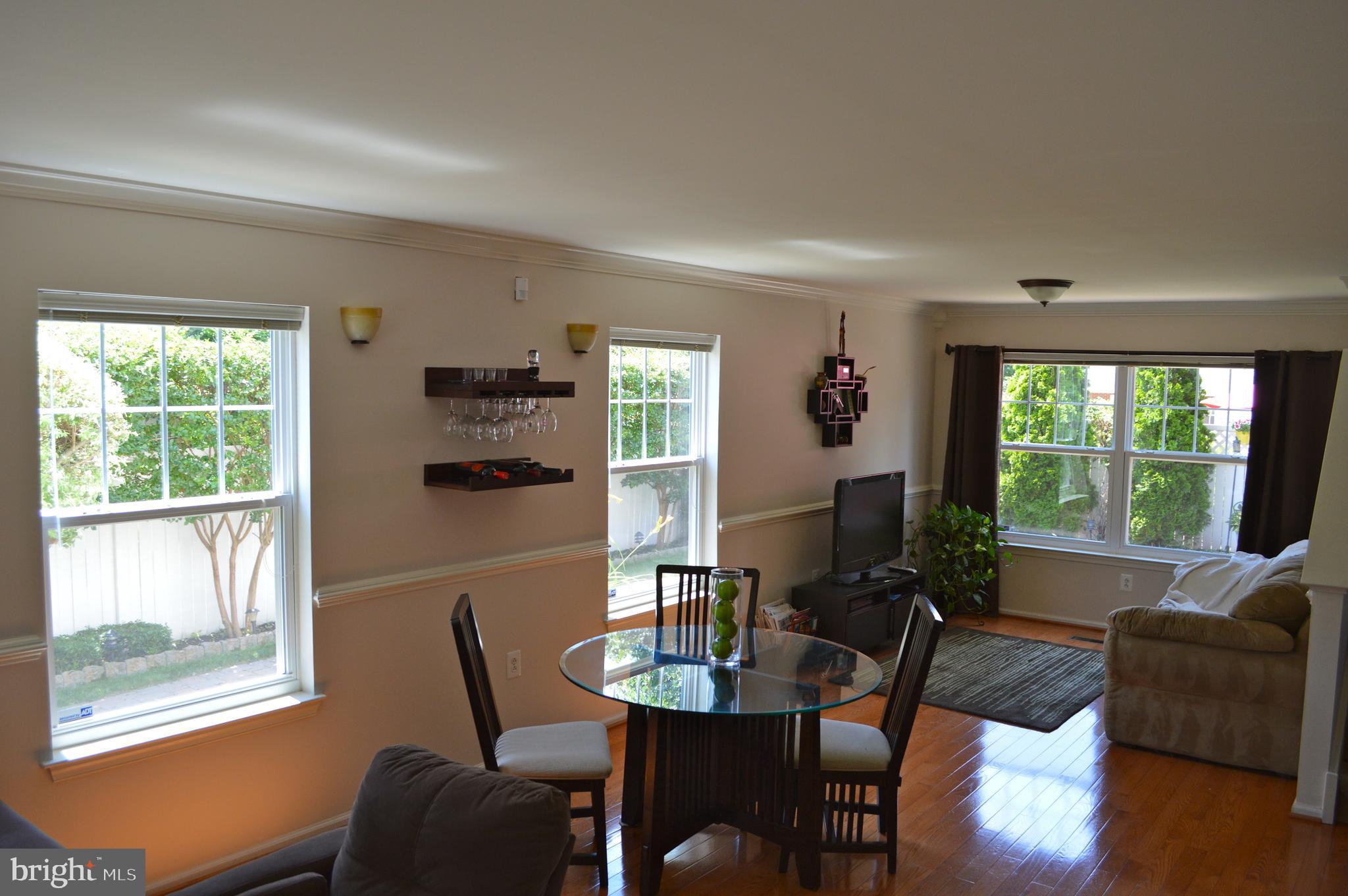 1318-22 S LAWRENCE ST