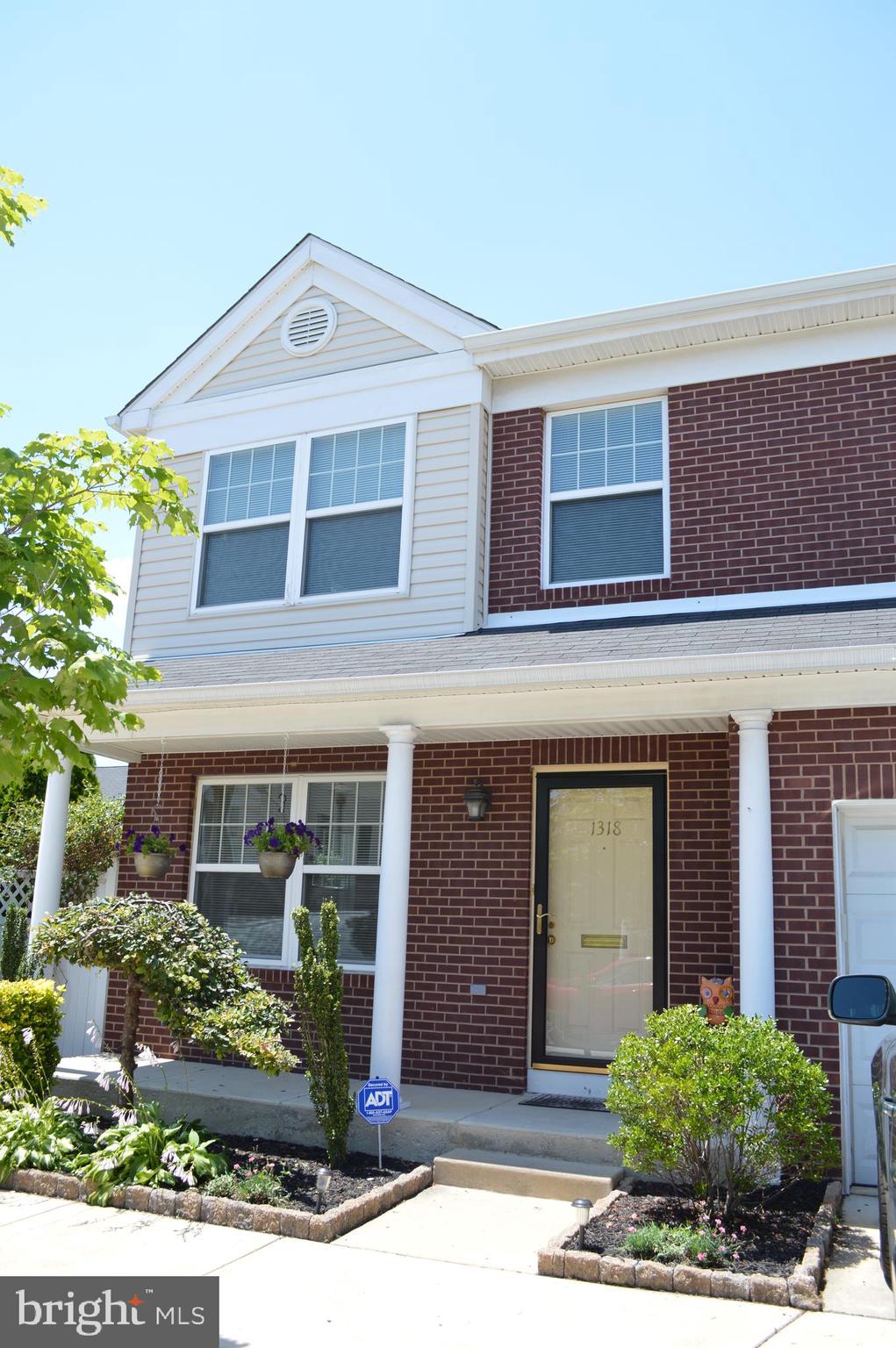 1318-22 S LAWRENCE ST