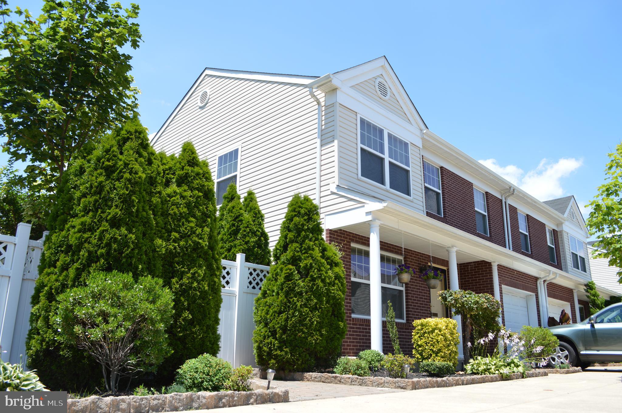 1318-22 S LAWRENCE ST