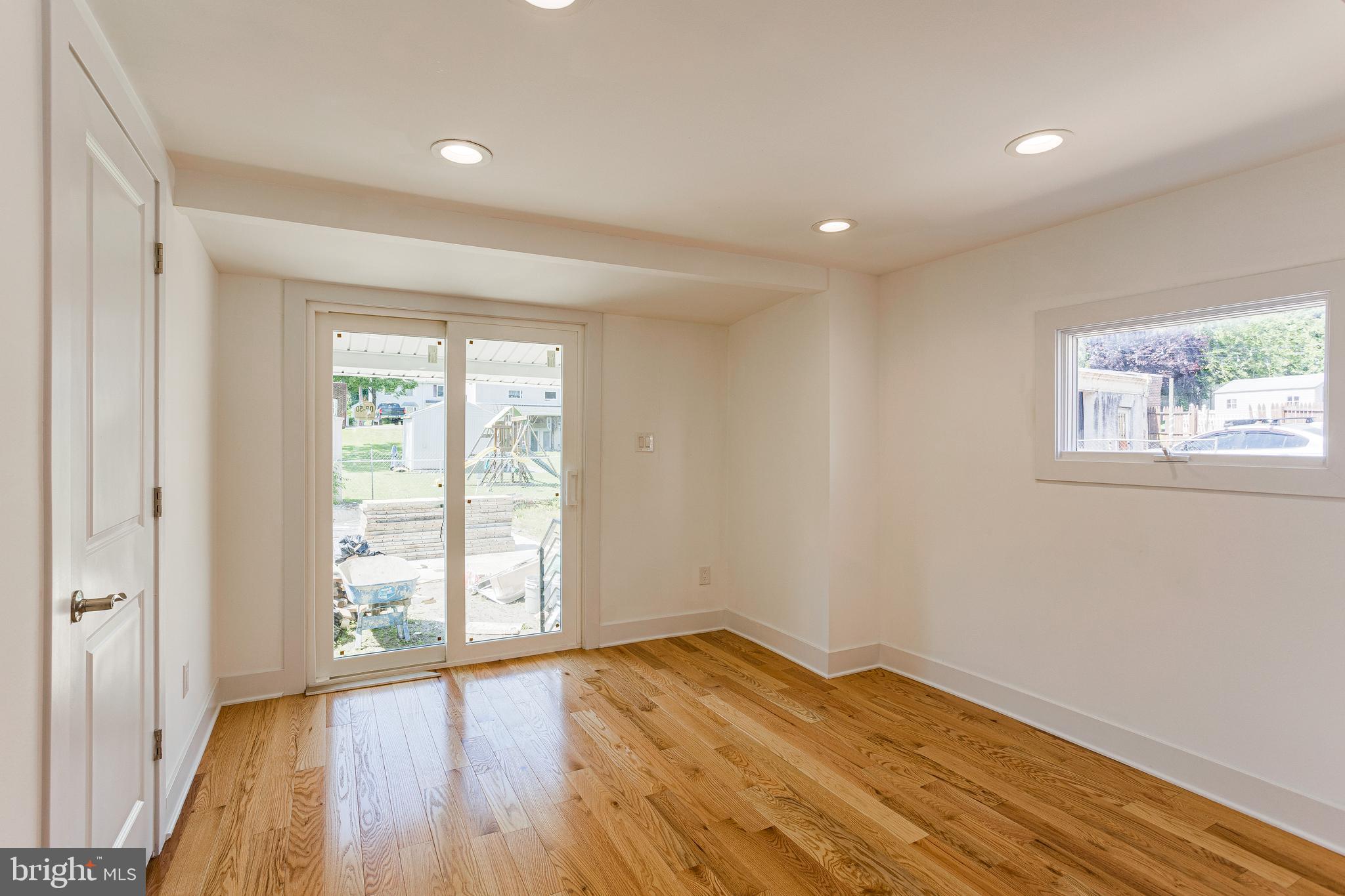306 Fountain St