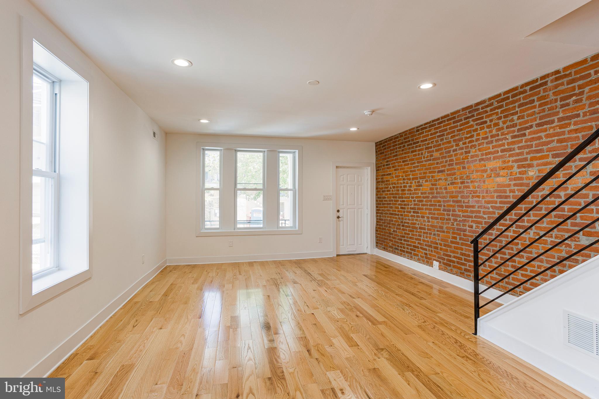 306 Fountain St