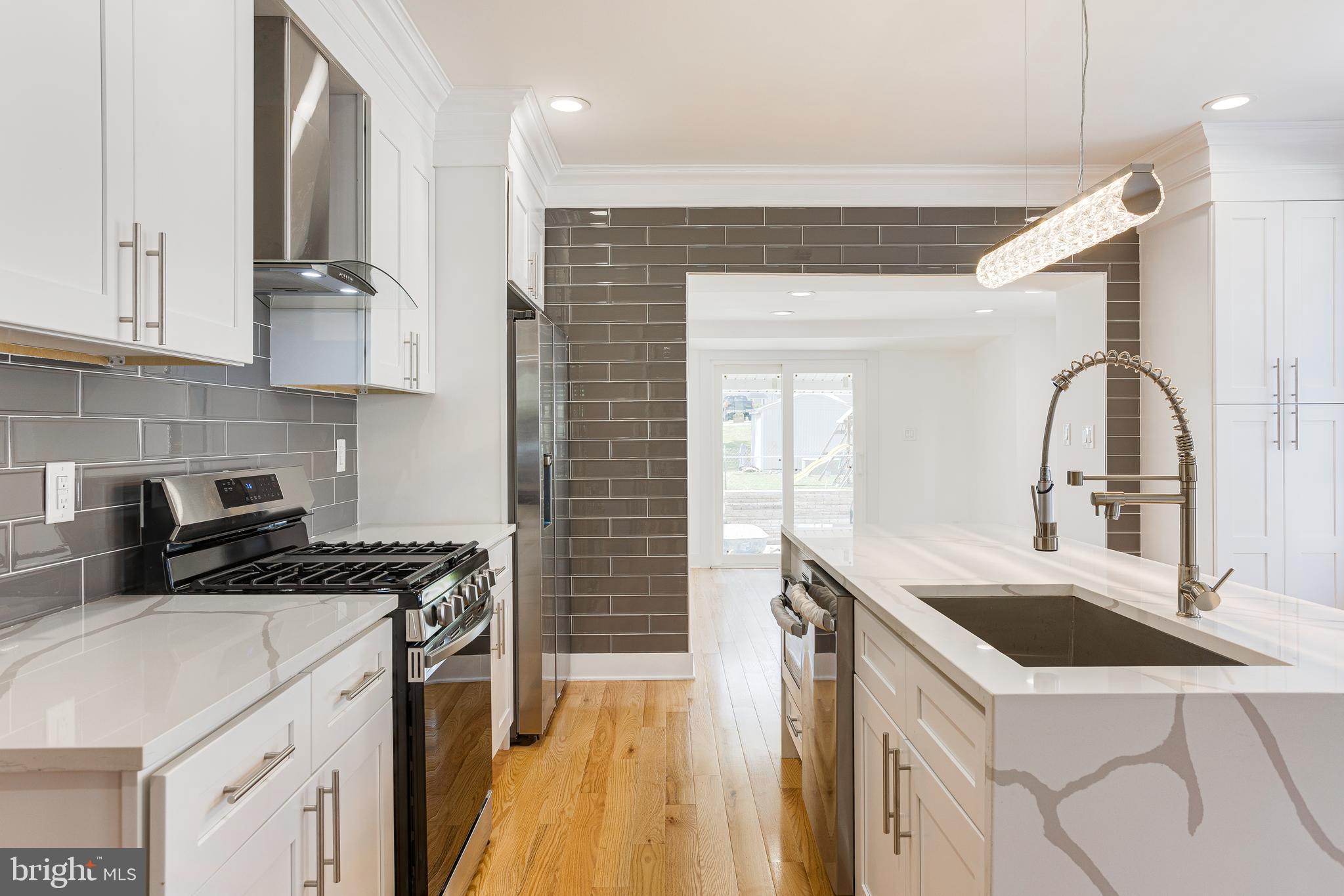 306 Fountain St