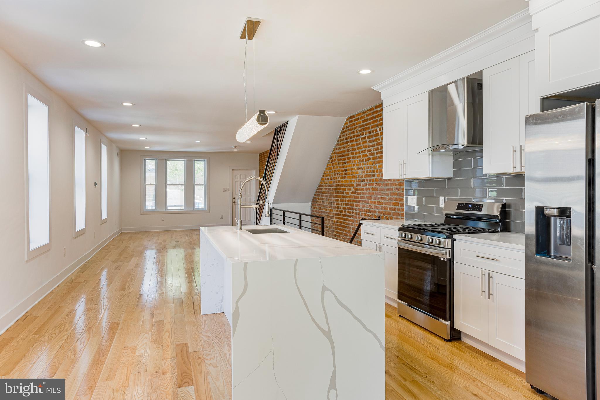 306 Fountain St