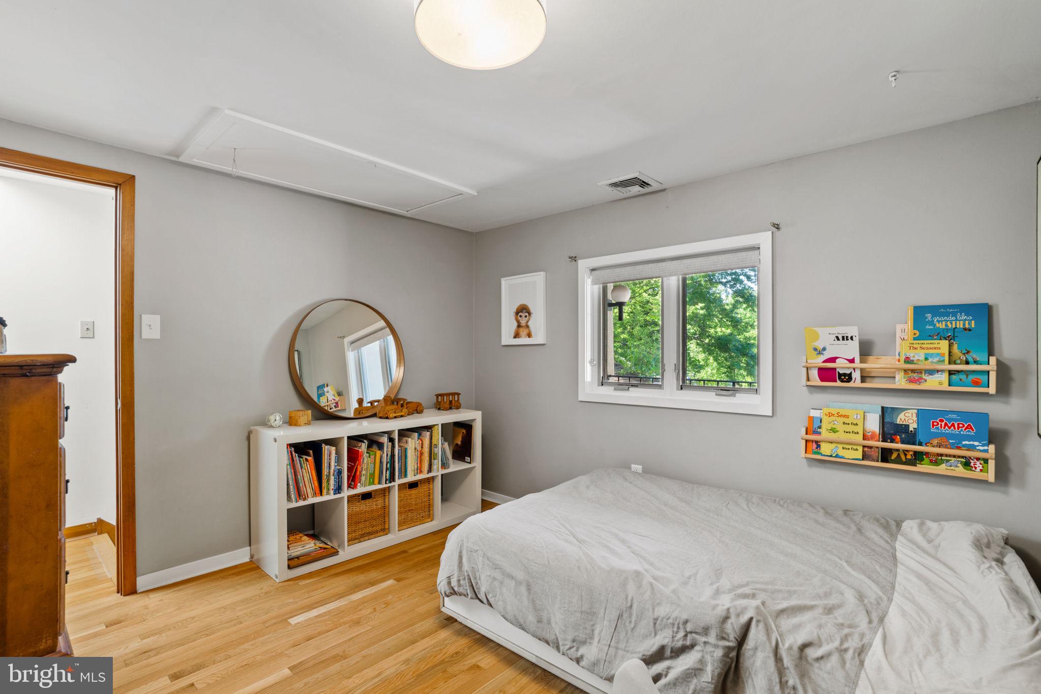 111 Hilltop Rd