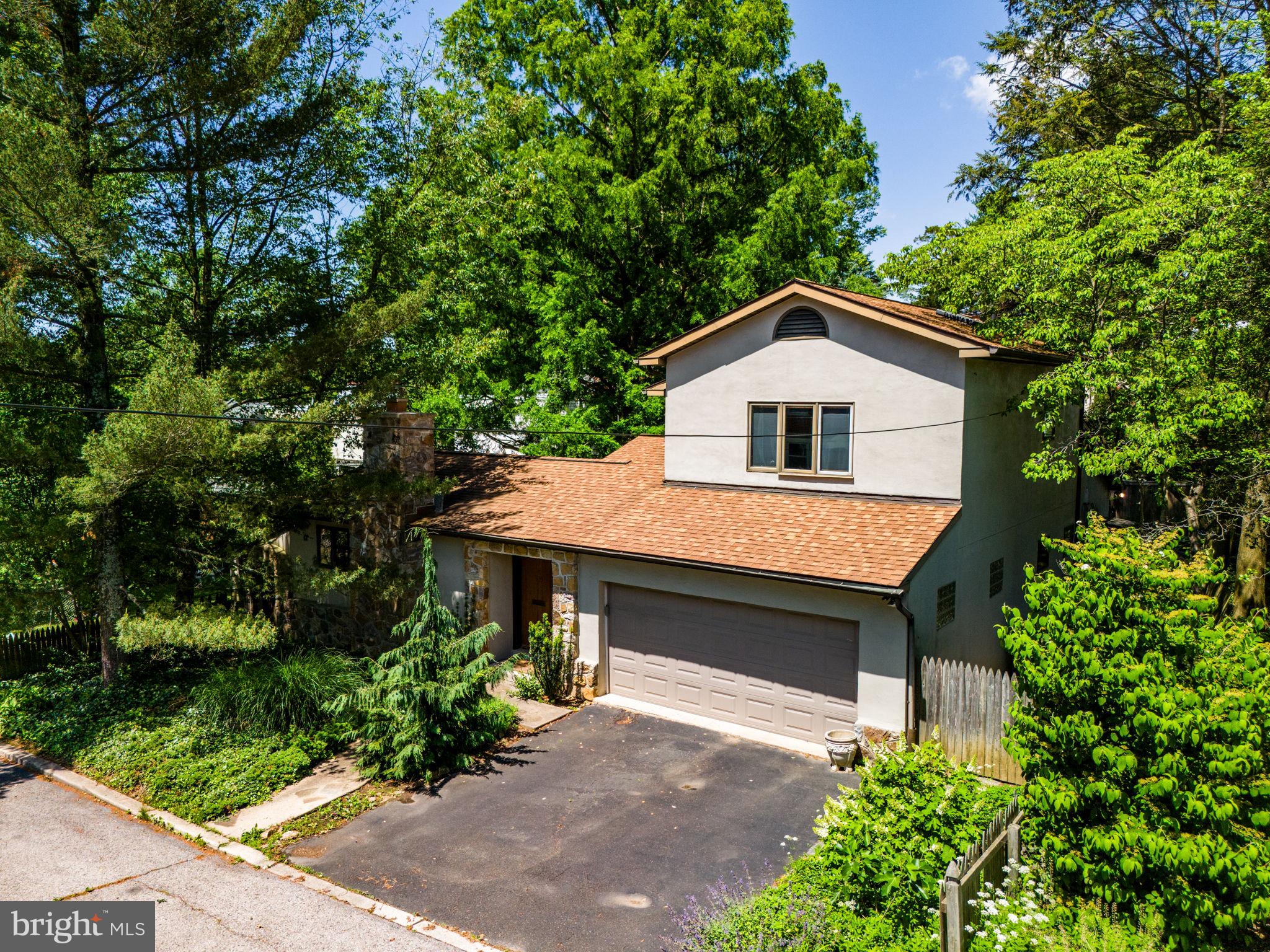 111 Hilltop Rd