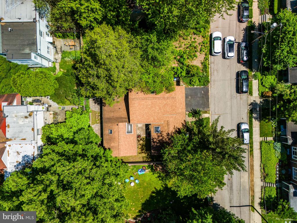 111 Hilltop Rd