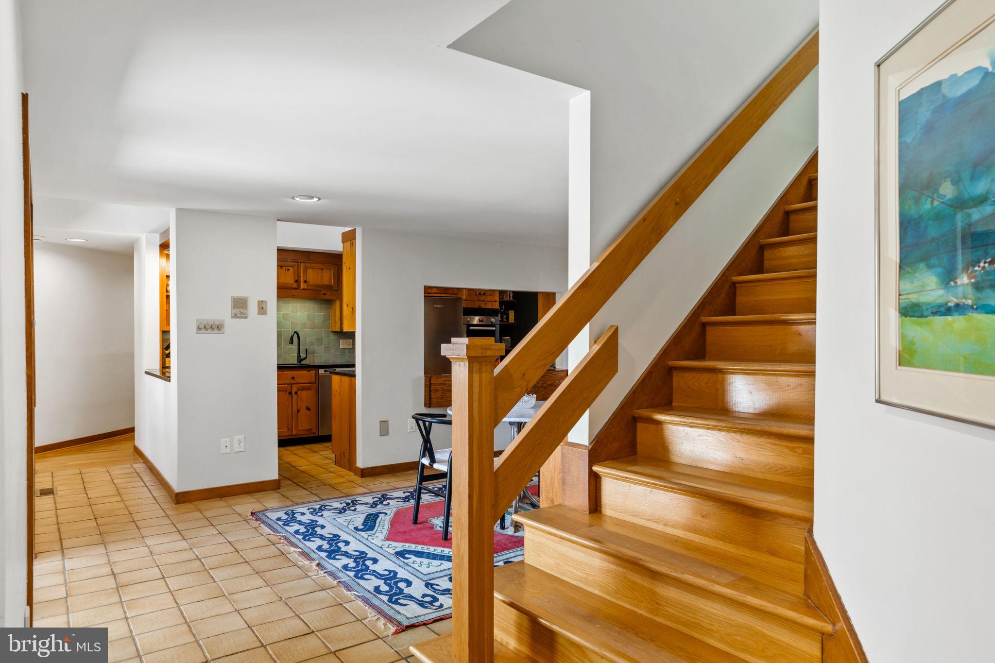 111 Hilltop Rd