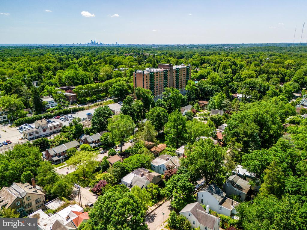 111 Hilltop Rd
