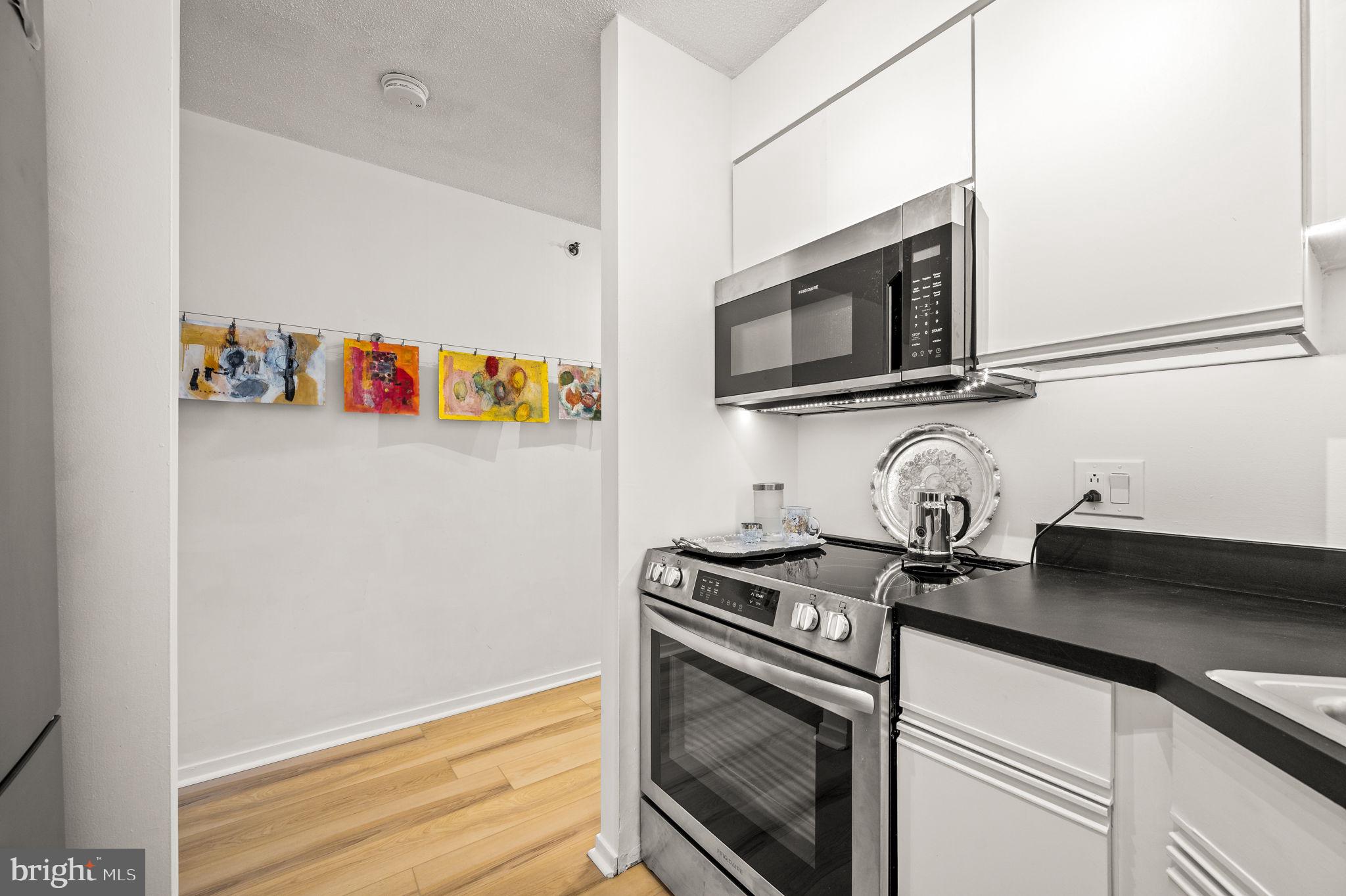 2018-32 Walnut St #6m