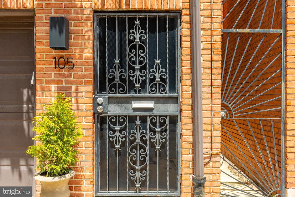 105 Kenilworth St