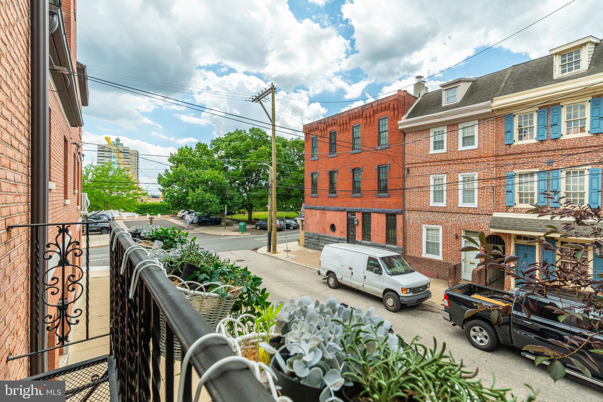 105 Kenilworth St