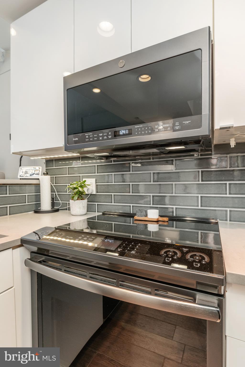 105 Kenilworth St