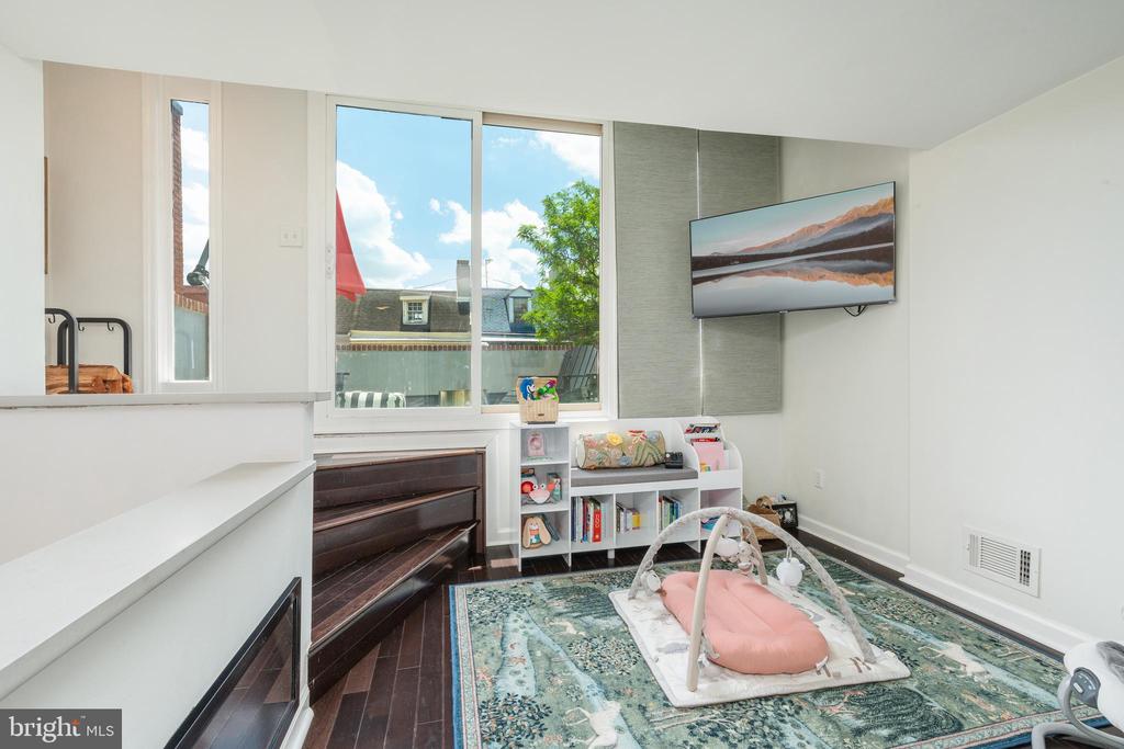 105 Kenilworth St