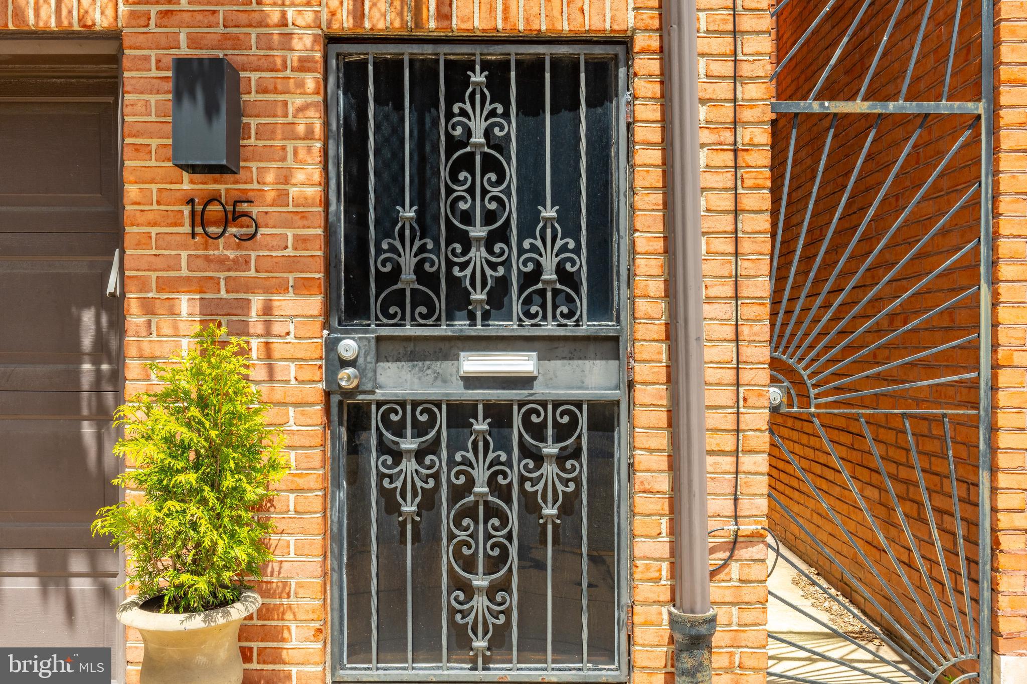 105 Kenilworth St