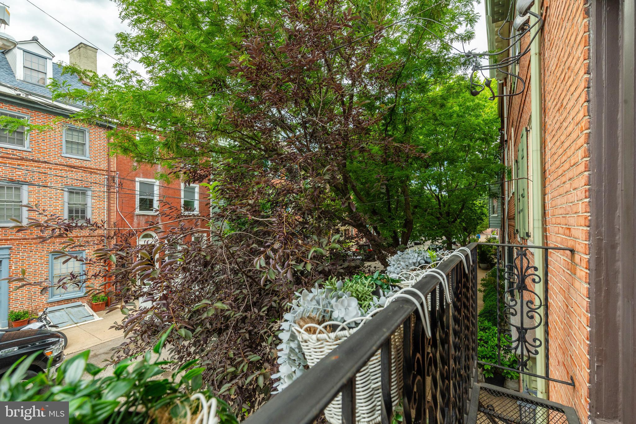 105 Kenilworth St