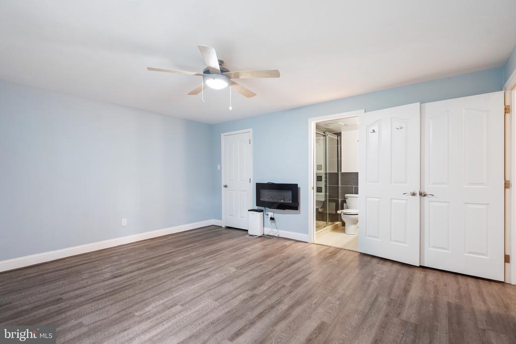 4000 Gypsy Ln #740