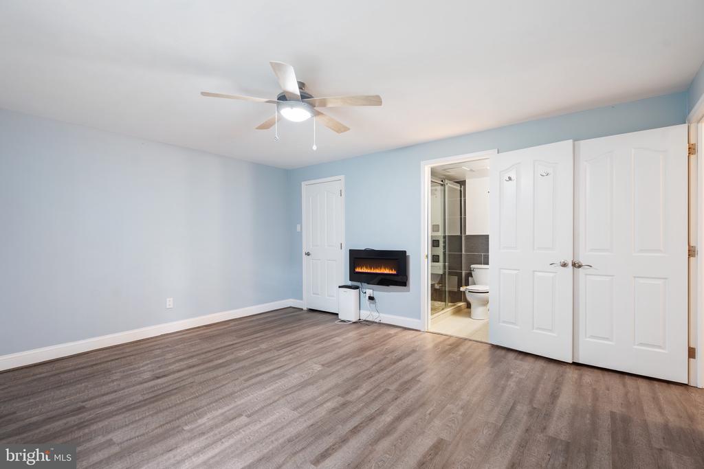 4000 Gypsy Ln #740