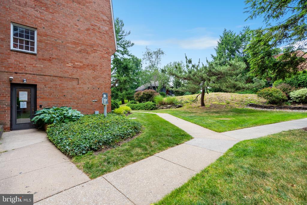 4000 Gypsy Ln #740