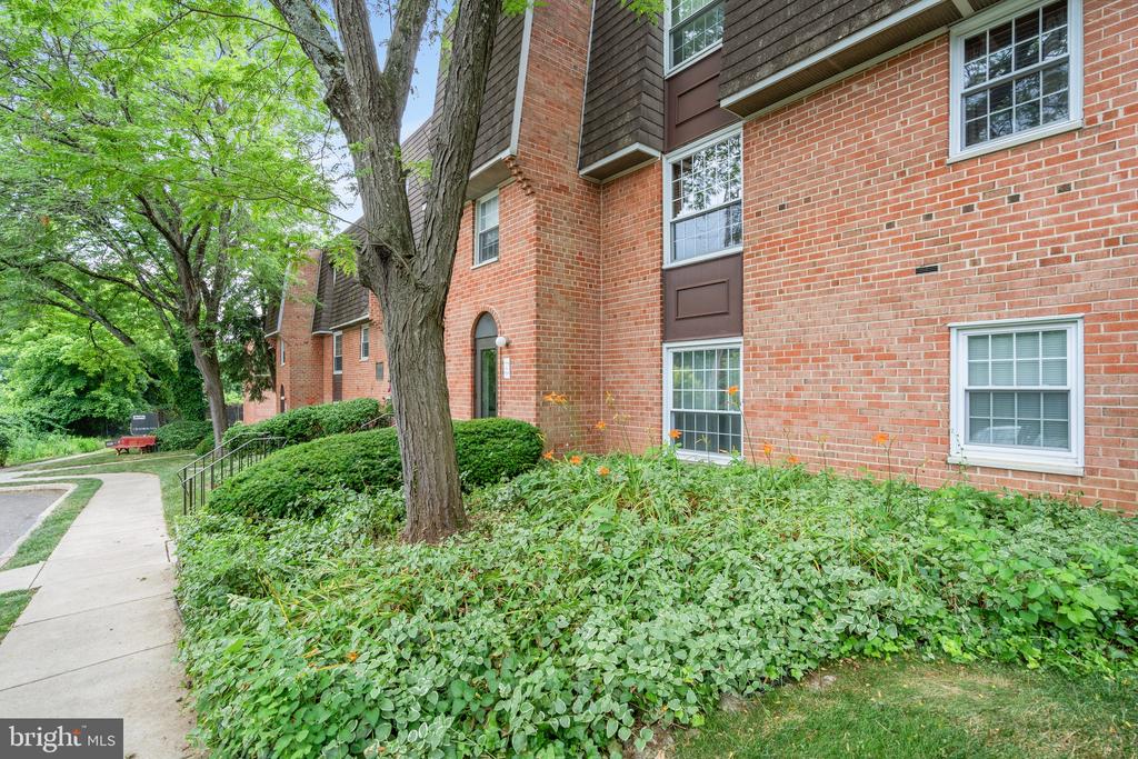 4000 Gypsy Ln #740