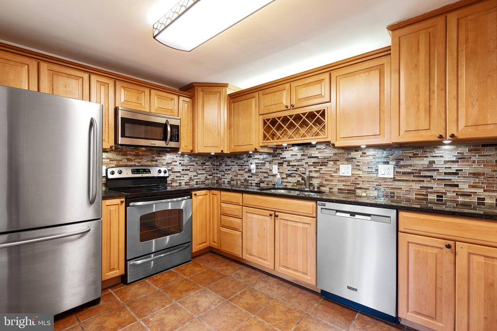 4000 Gypsy Ln #740