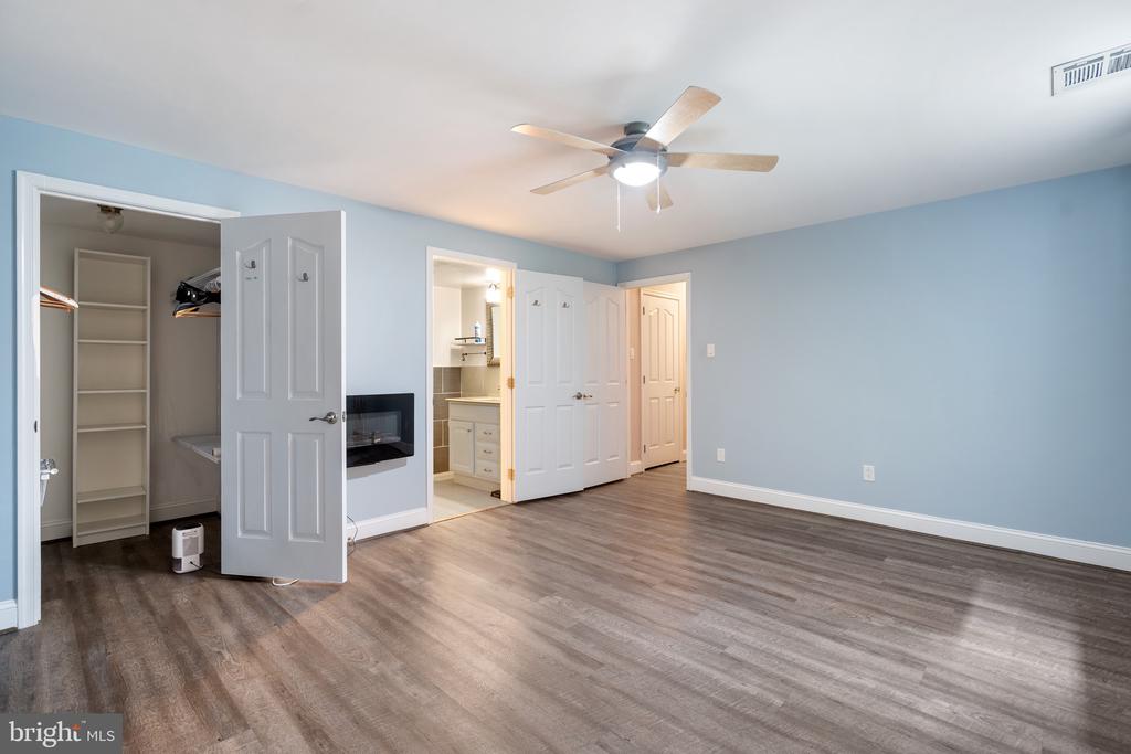 4000 Gypsy Ln #740
