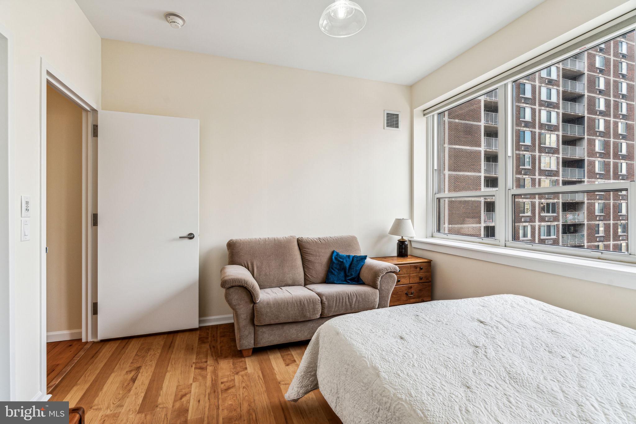 1425 Locust St #12cd