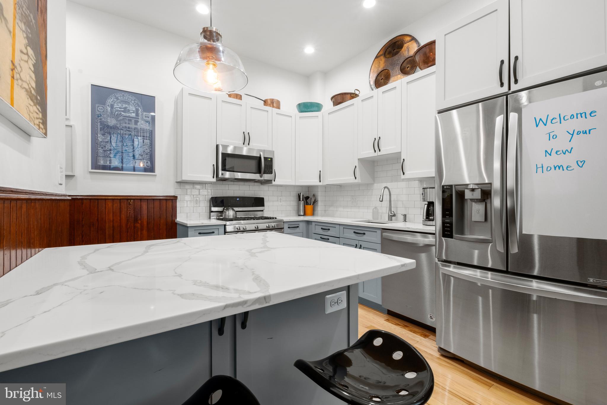 526 E Girard Ave