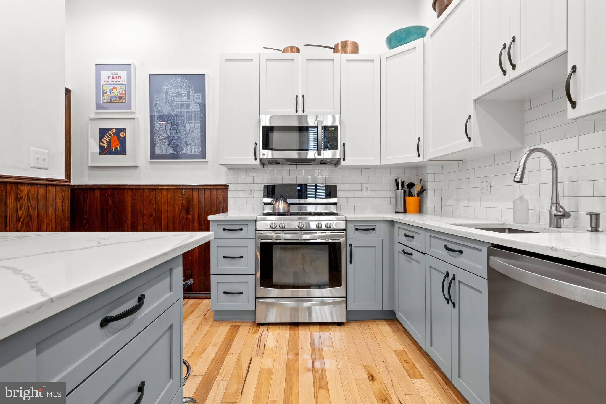 526 E Girard Ave