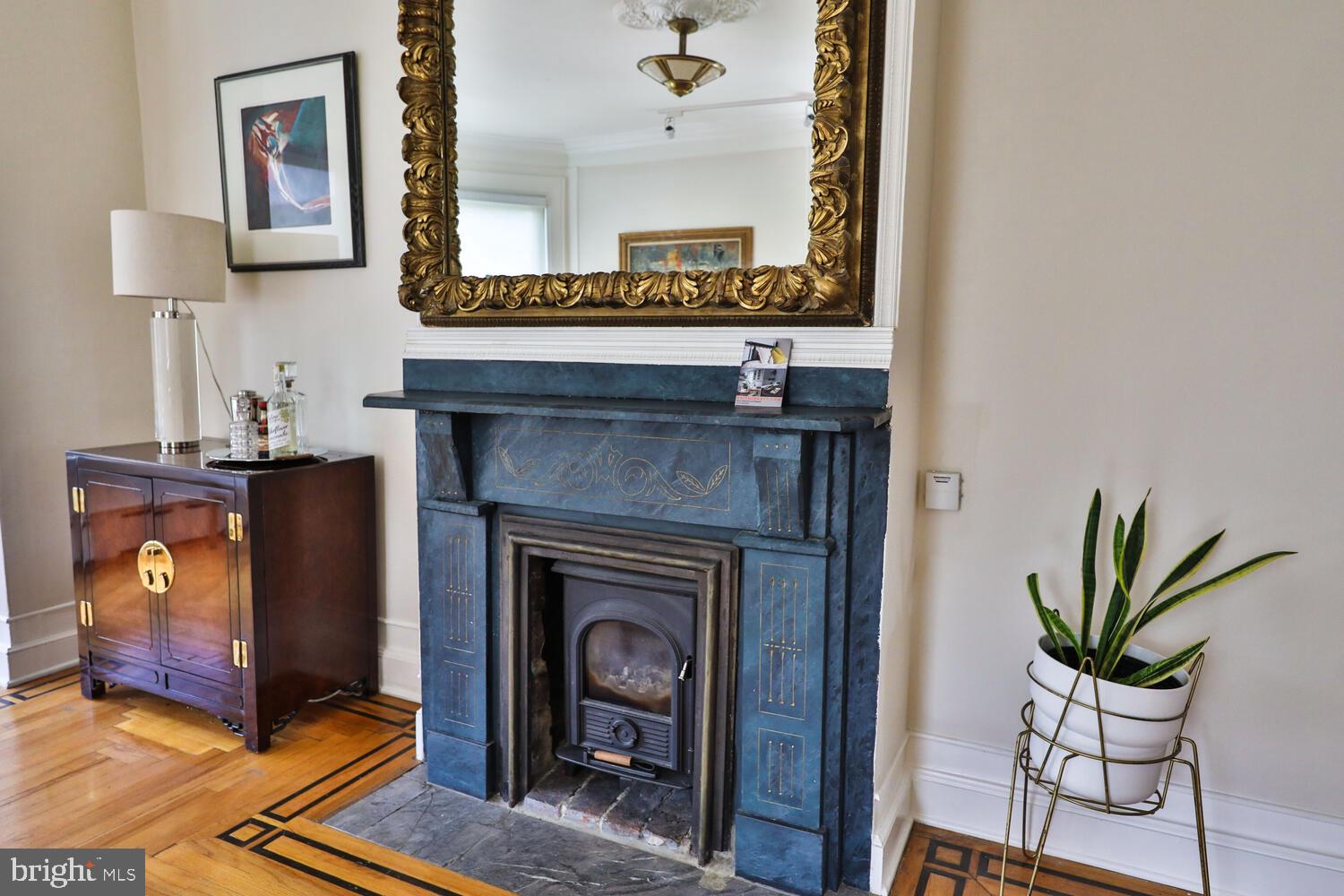 800 Corinthian Ave