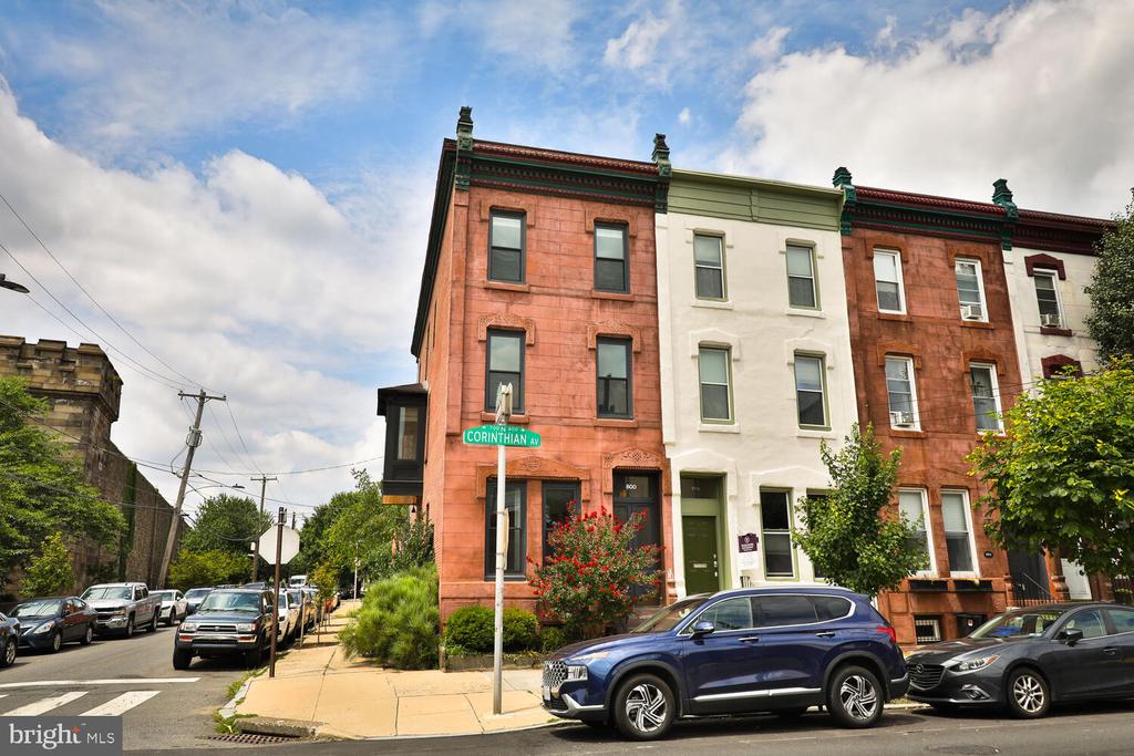 800 Corinthian Ave
