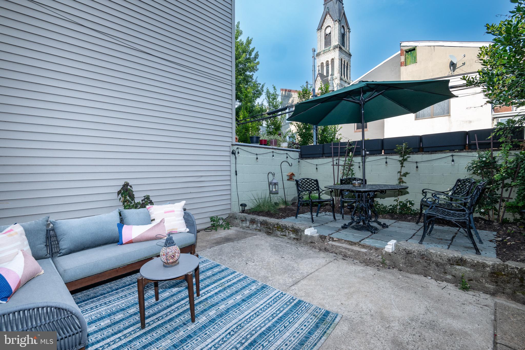 1011 N Randolph St