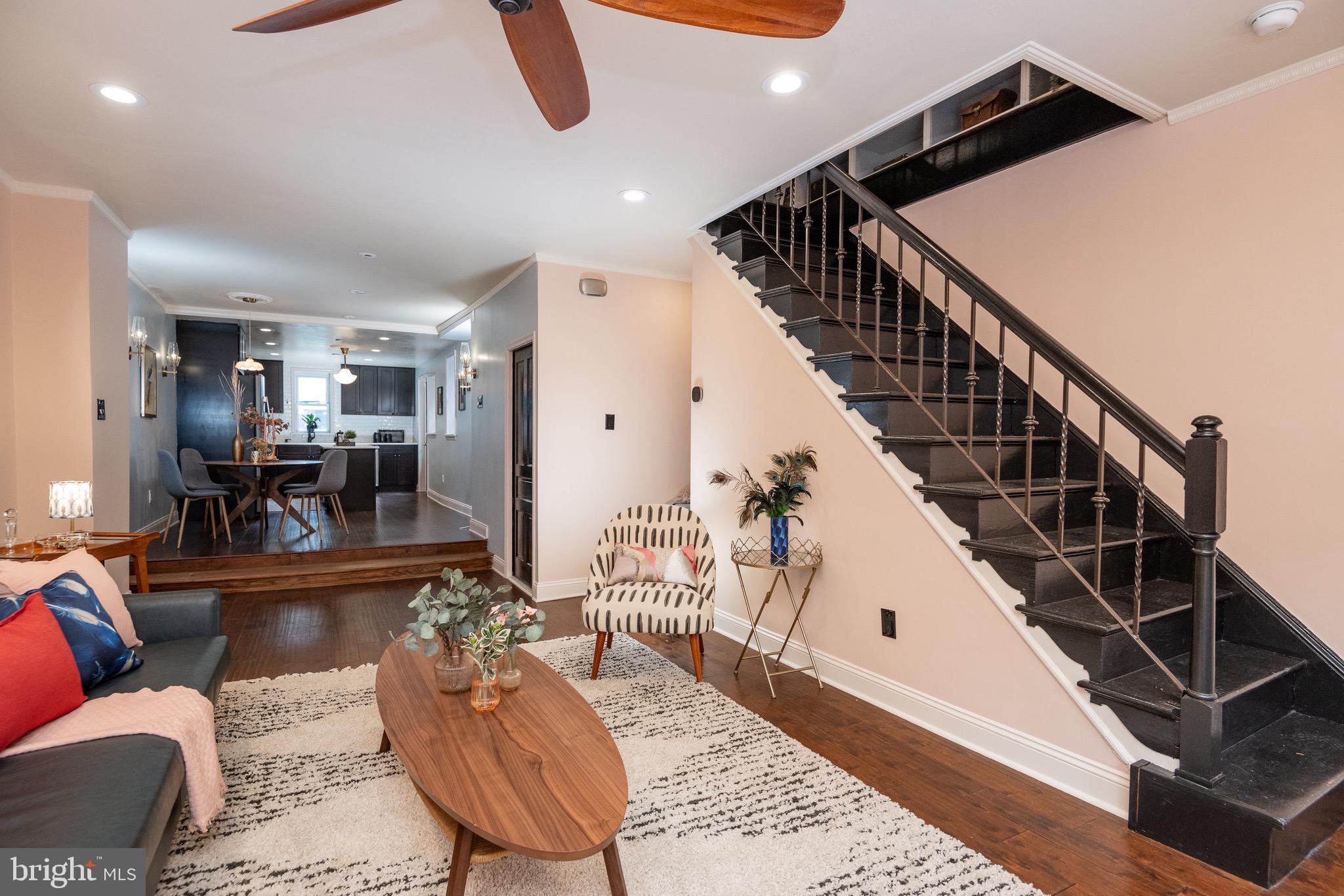 1011 N Randolph St