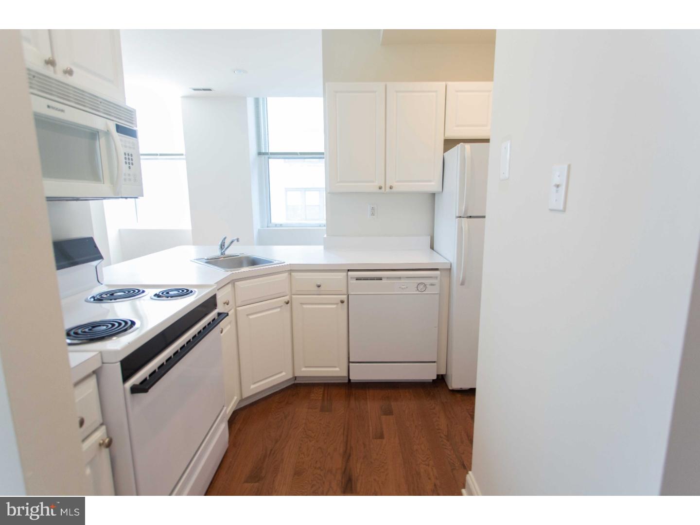 1600-1 WALNUT ST #1003