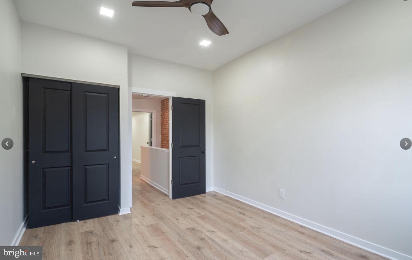 125 W Dauphin St