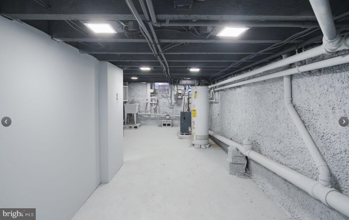 125 W Dauphin St