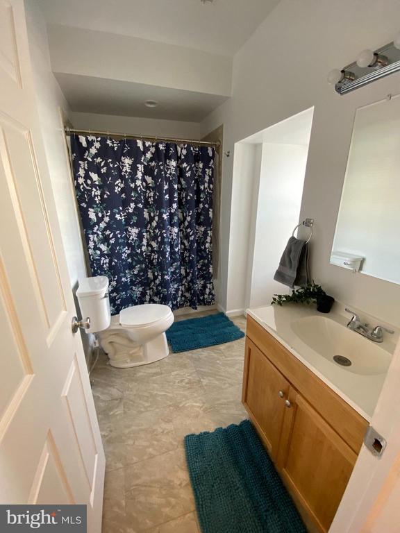 240 W RITTENHOUSE ST ##3
