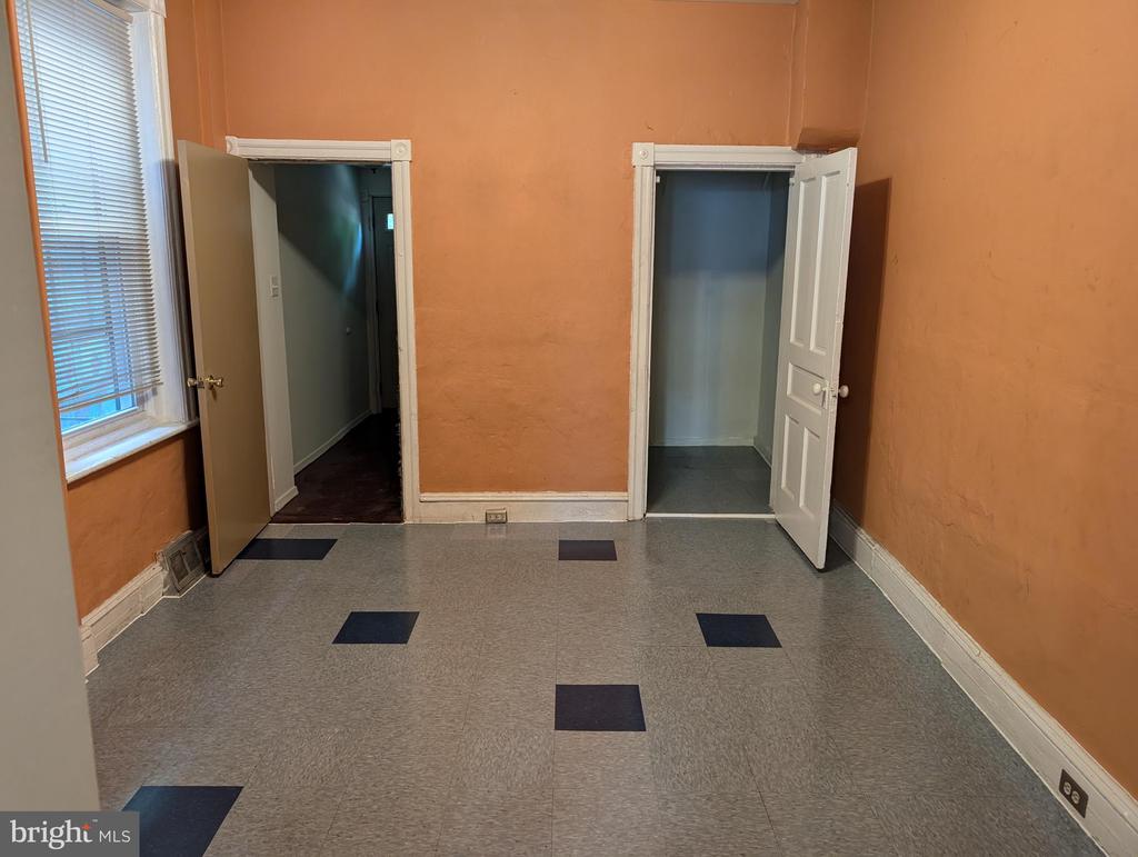 4173 RIDGE AVE ##1