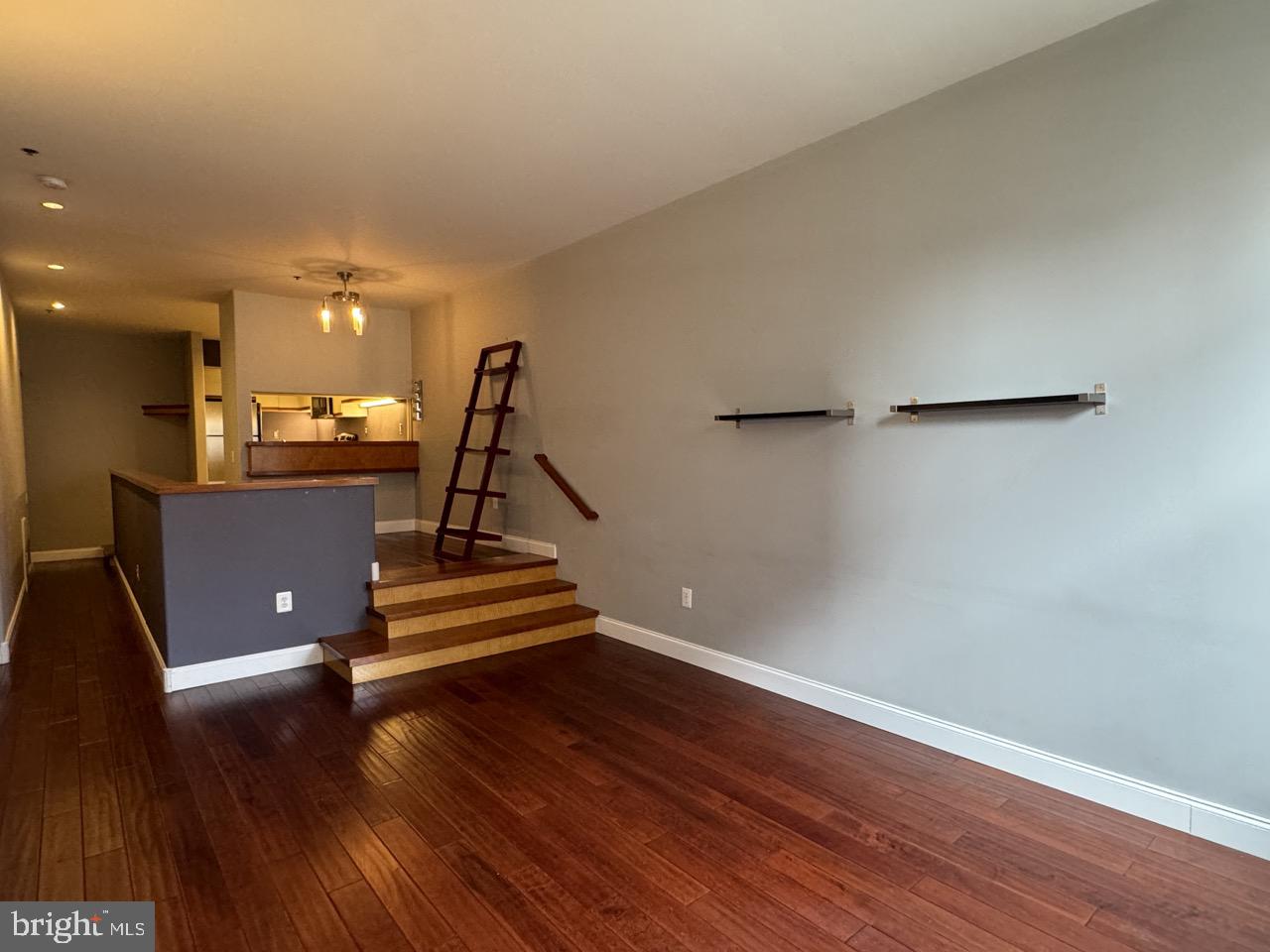315 NEW ST #314