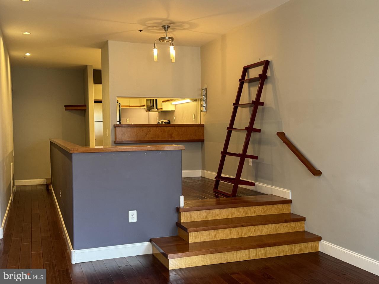 315 NEW ST #314