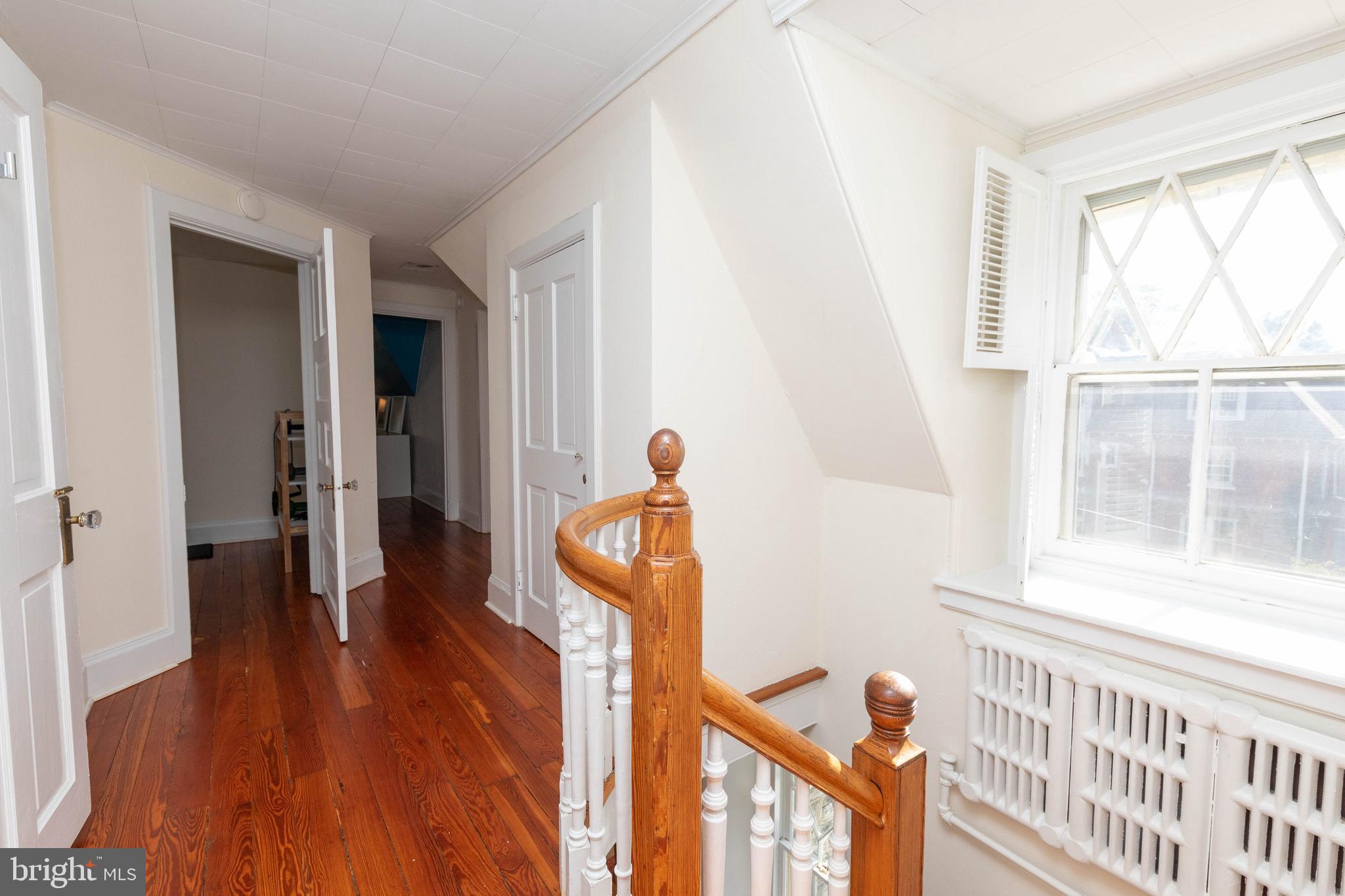 625 W Phil Ellena St