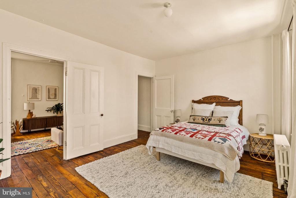 1151 S 15th St
