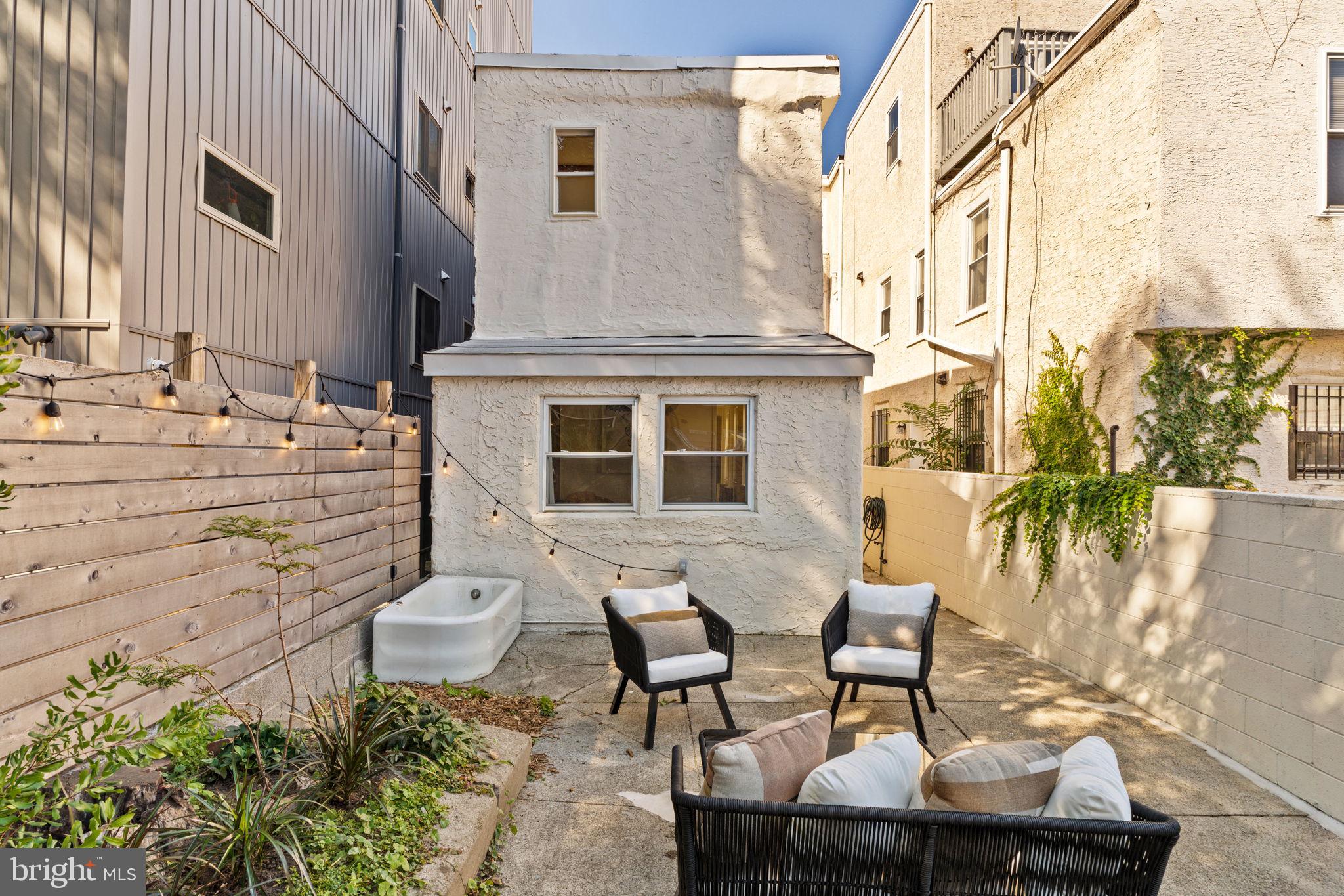 1151 S 15th St