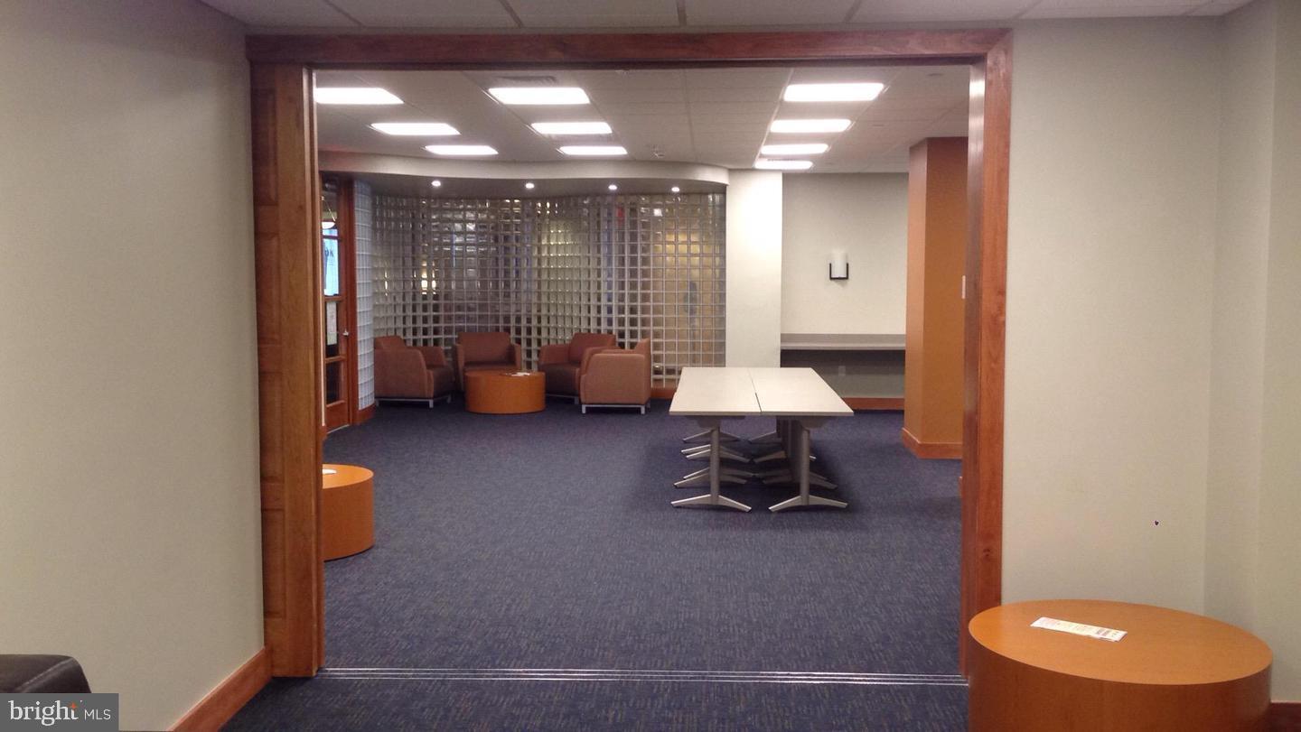 2601 Pennsylvania Ave #1041