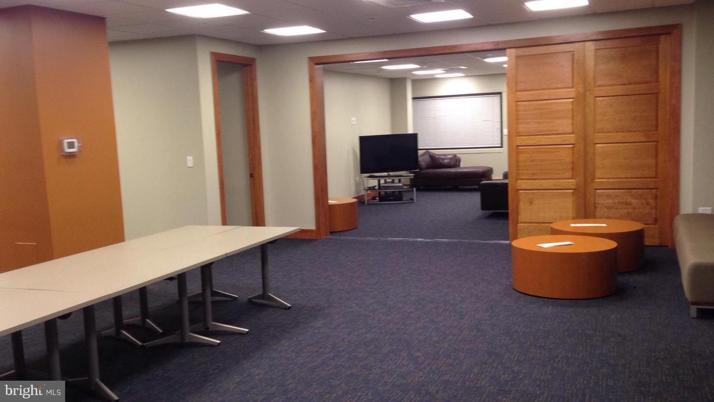2601 Pennsylvania Ave #1041