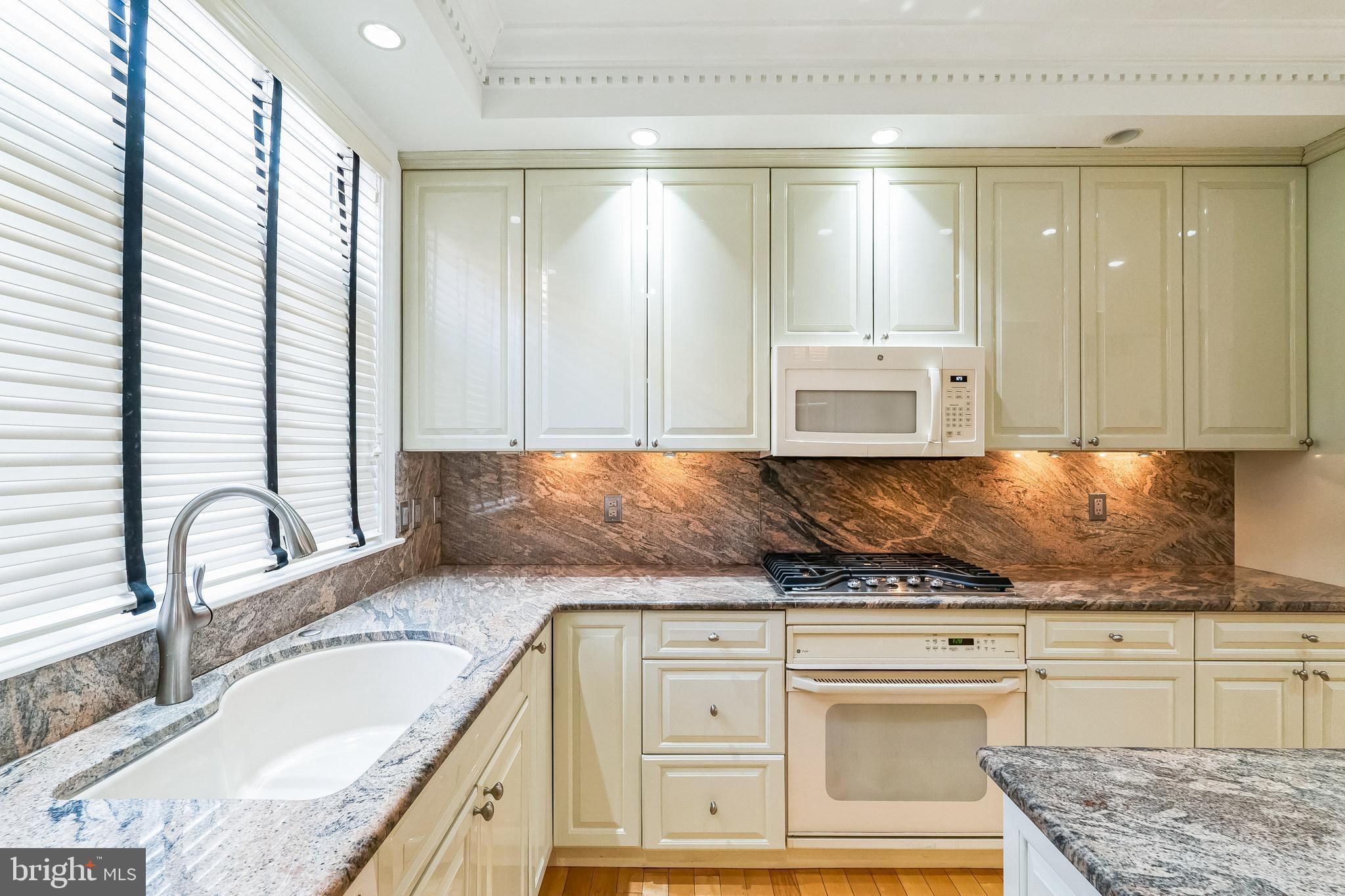 212-24 S 24th St #2412a