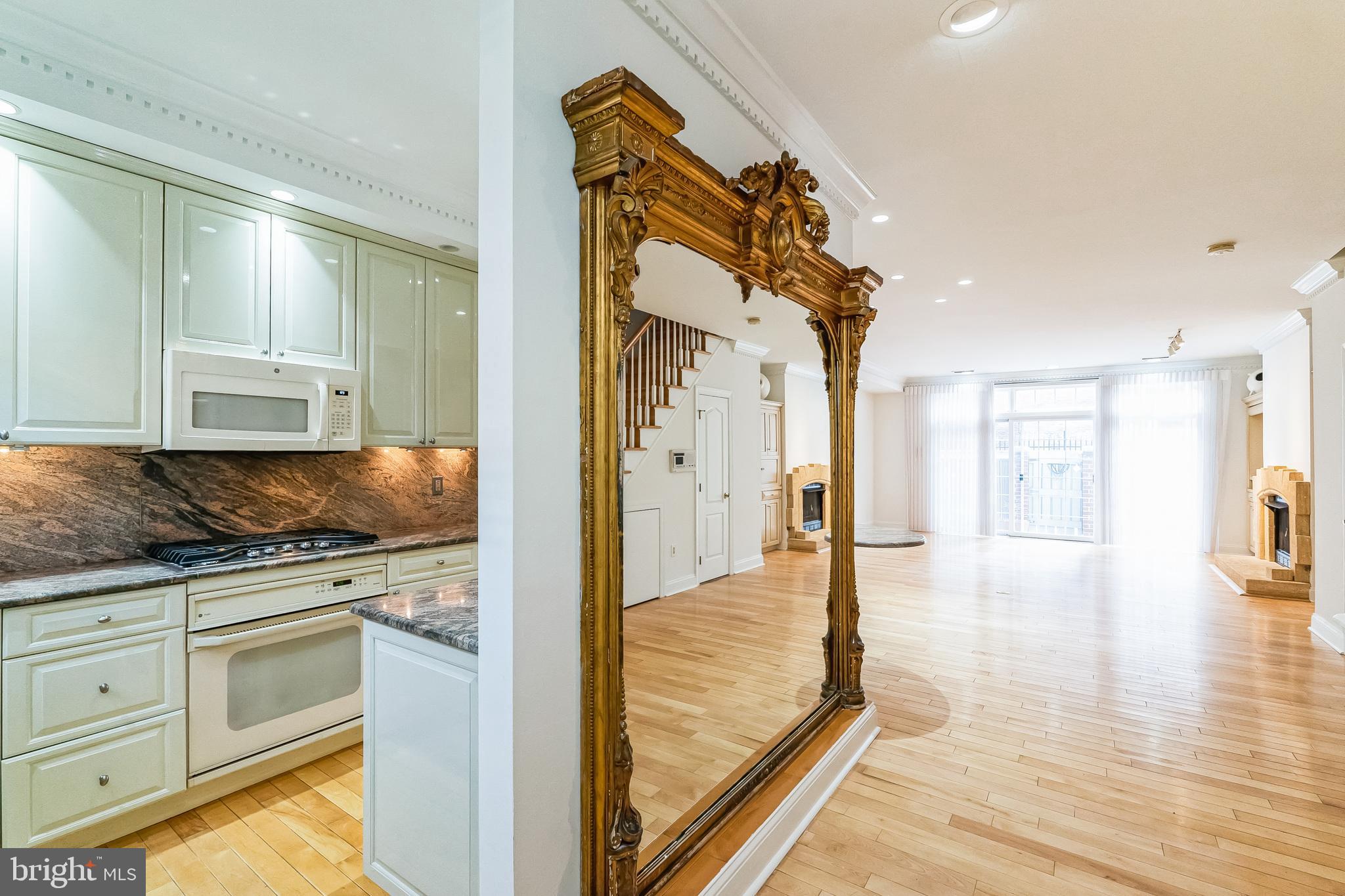 212-24 S 24th St #2412a