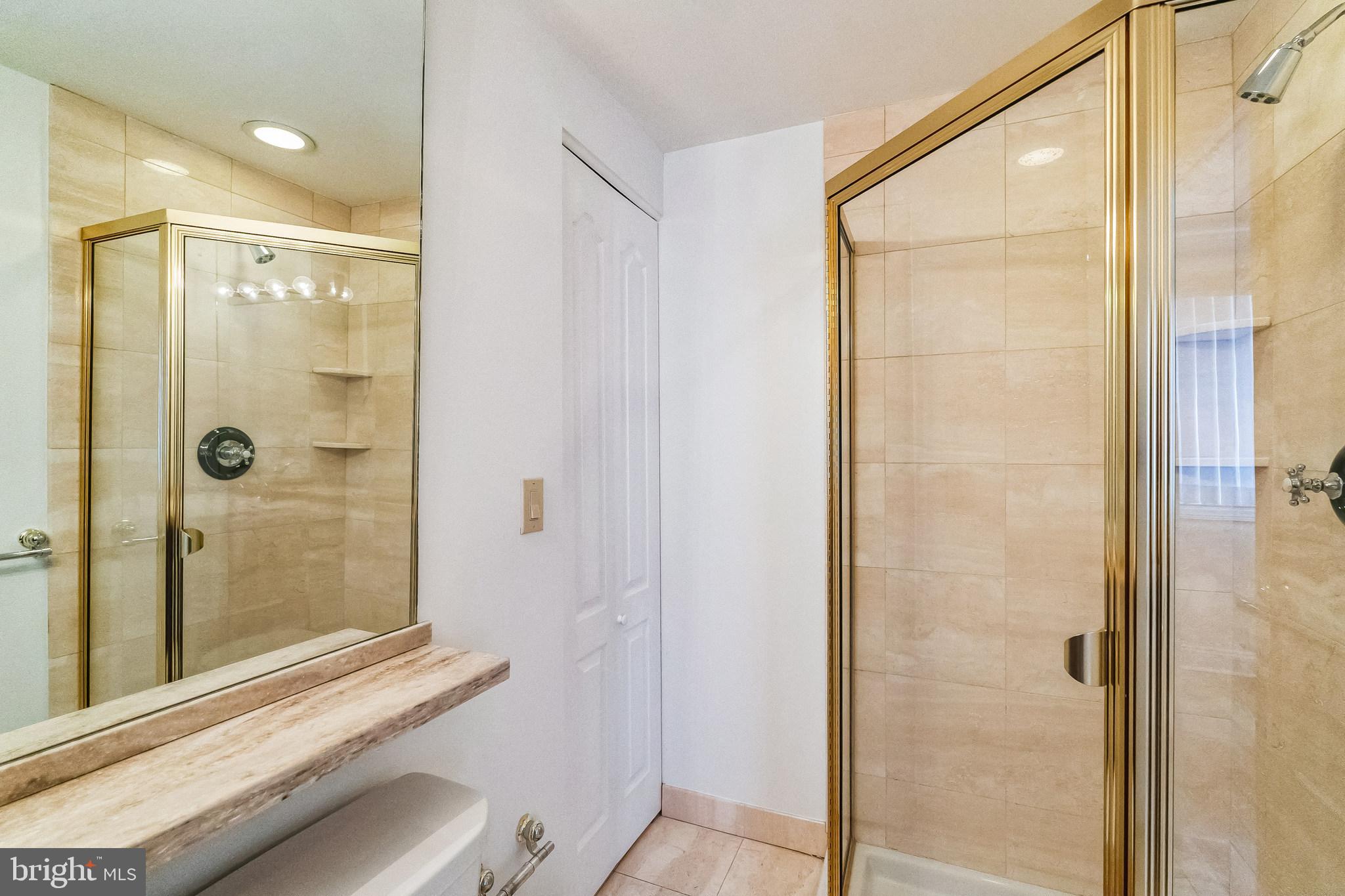 212-24 S 24th St #2412a