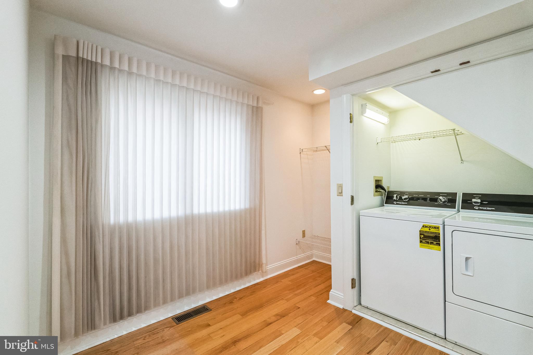 212-24 S 24th St #2412a